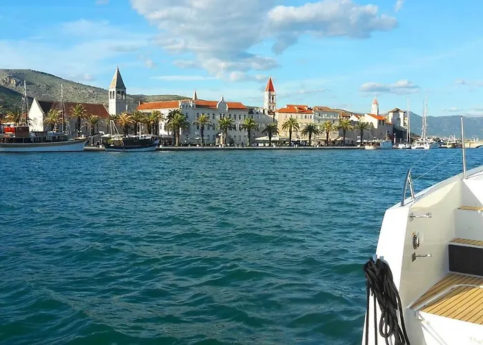 Apartament Infinitas *